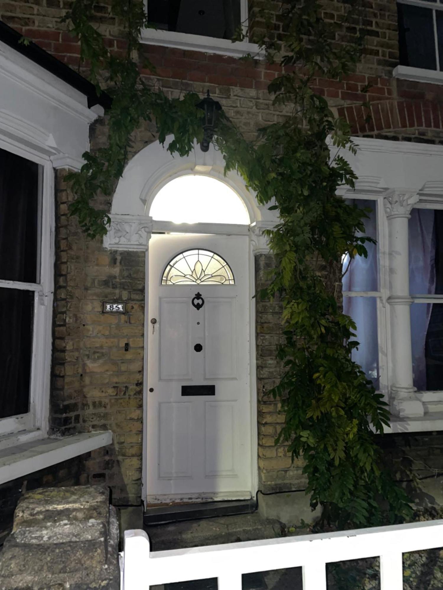 Traditional English 4 Bedroom Home In Greenwich Plumstead  Exterior photo
