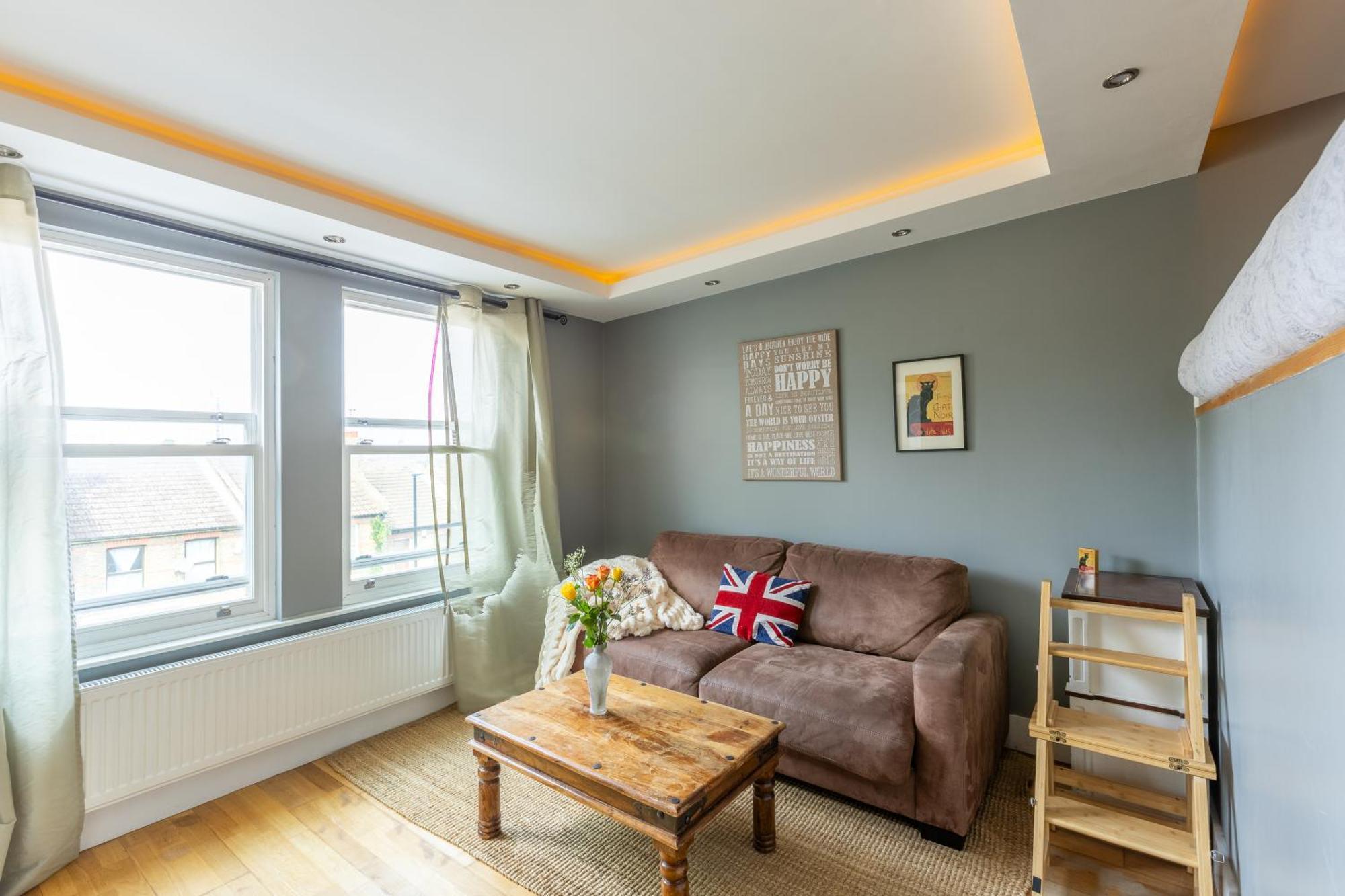 Traditional English 4 Bedroom Home In Greenwich Plumstead  Exterior photo